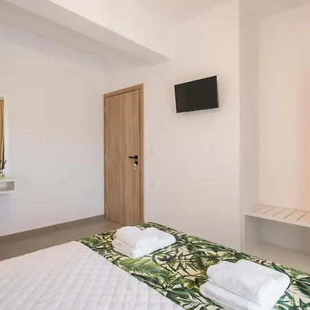 Indigo Blue Seaside Deluxe Apartment Kissamos