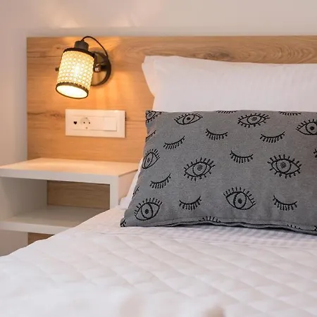 Indigo Blue Seaside Deluxe Apartment Kissamos